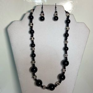 Handmade acrylic black & pink silver wire necklace, bracelet and earrings. NWOT.